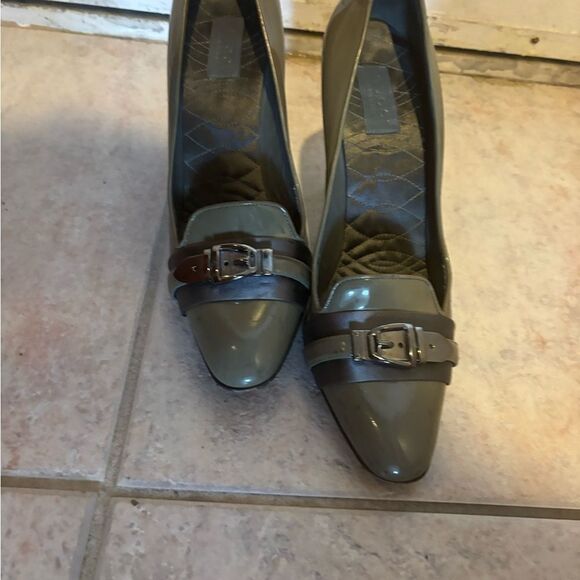 Gucci Pointed Toe Patent Leather Heels army green pumps logo buckle shoes y2k - Picture 5 of 10